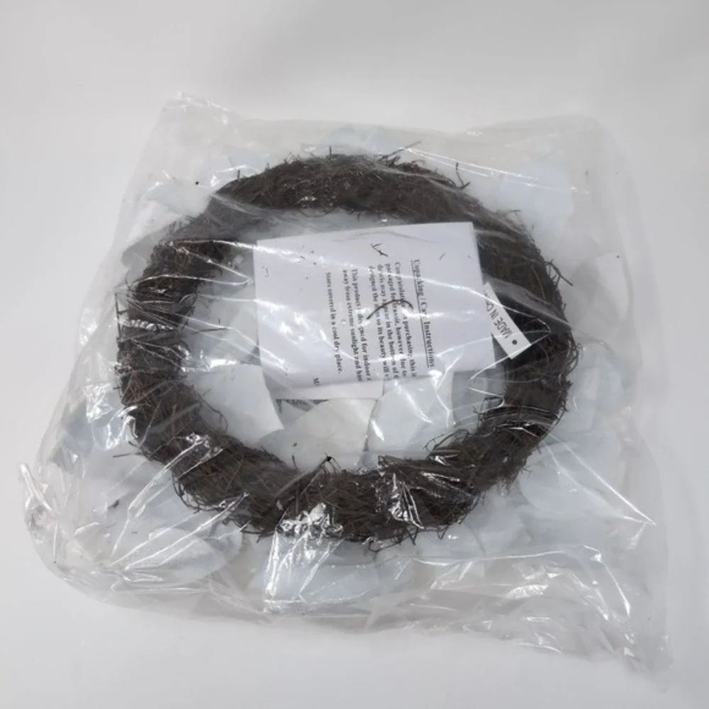 Valerie‎ Parr Hill 14 Inch Velvet Poinsettia Wreath White Christmas